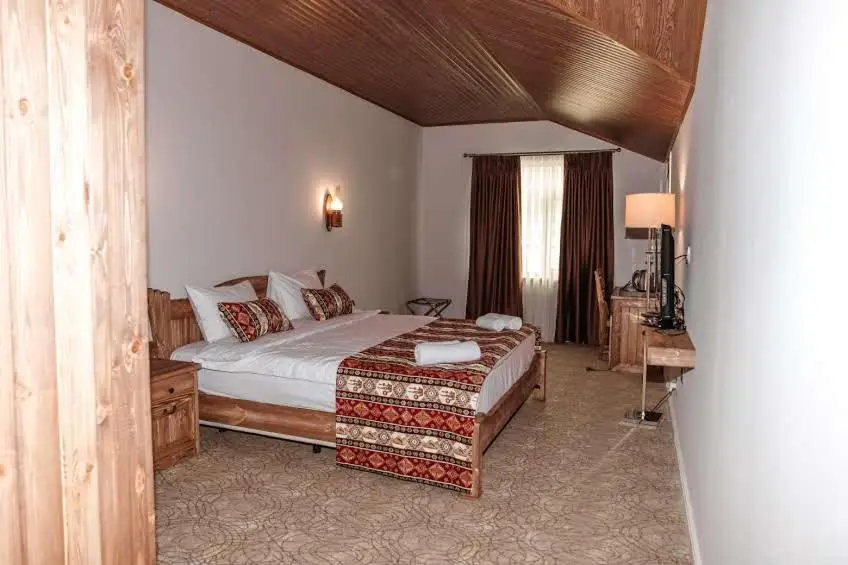 Mount Way Hotel
