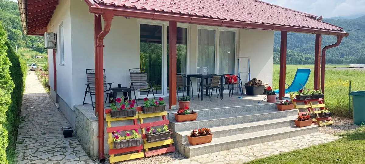 Lamija House