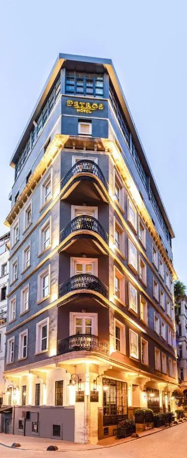 Petros Hotel