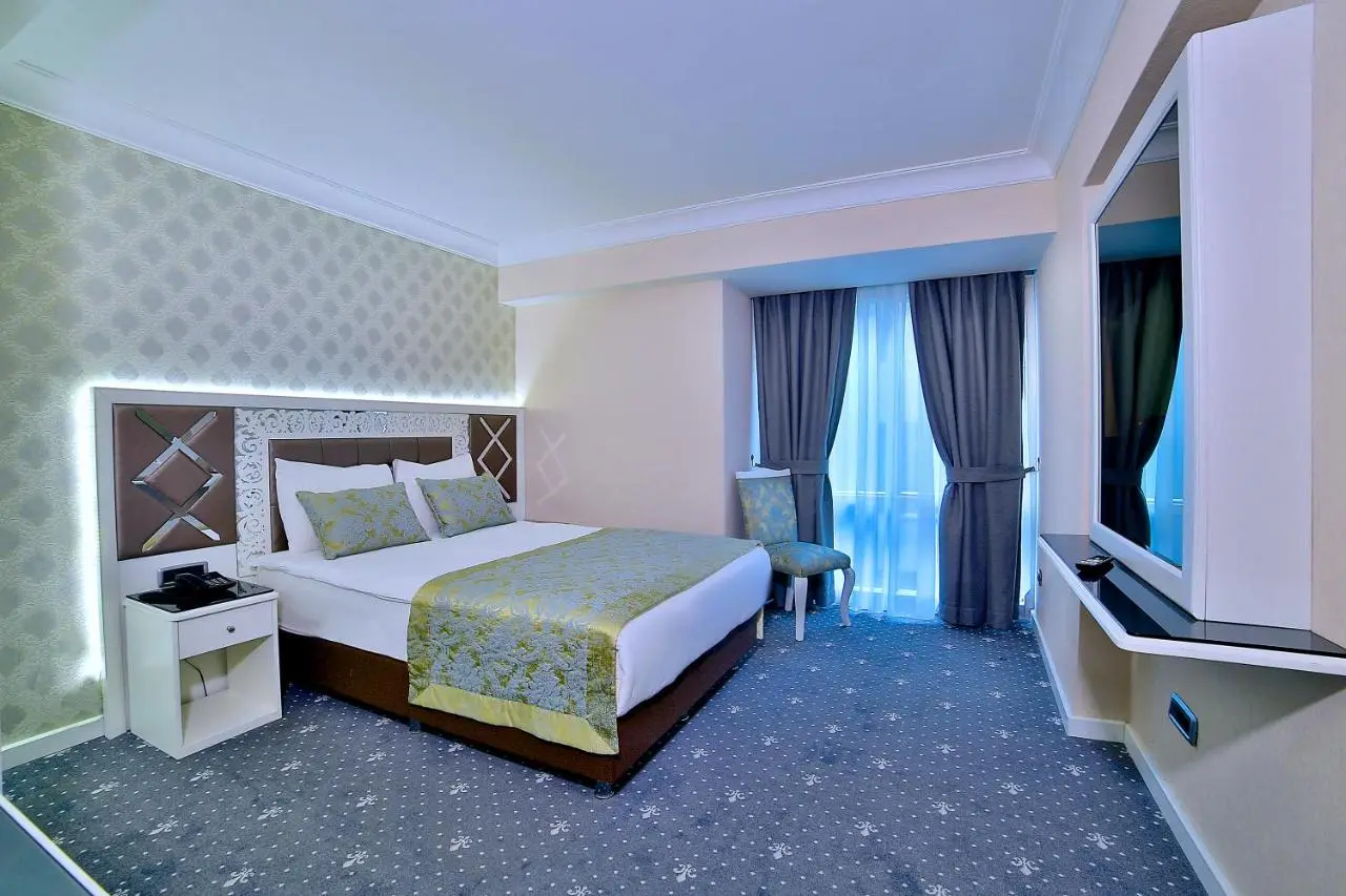 Monaco Hotel