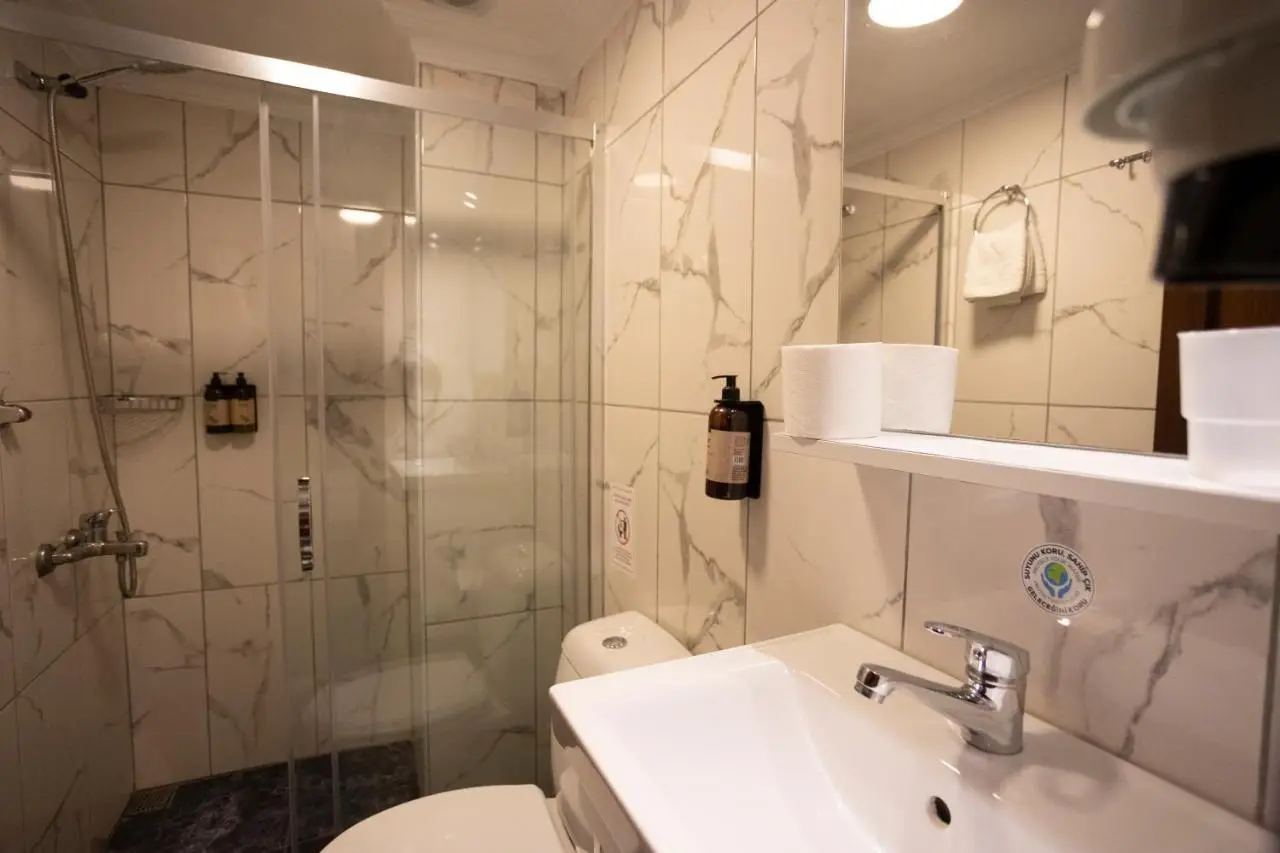 Tashkonak Studio Suites