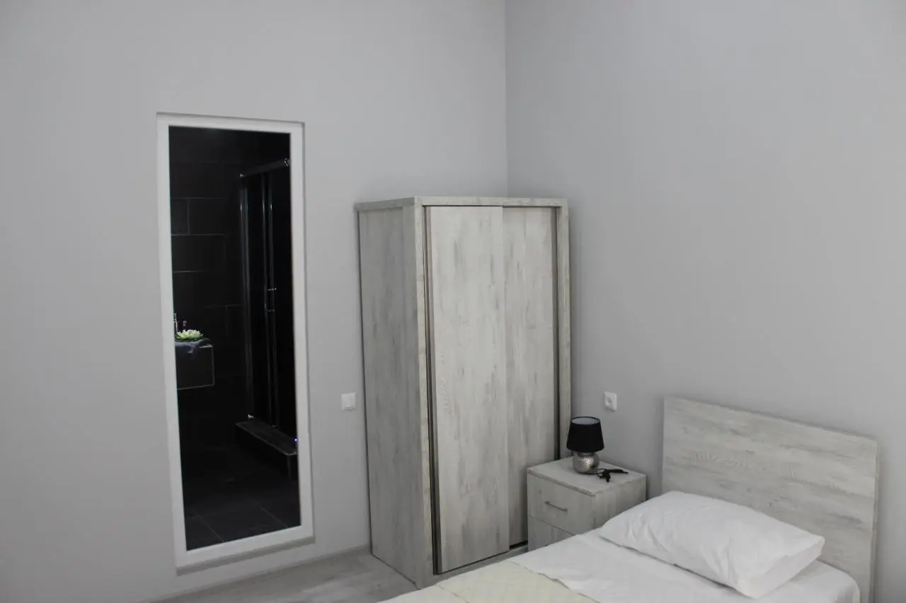 Kvara's House