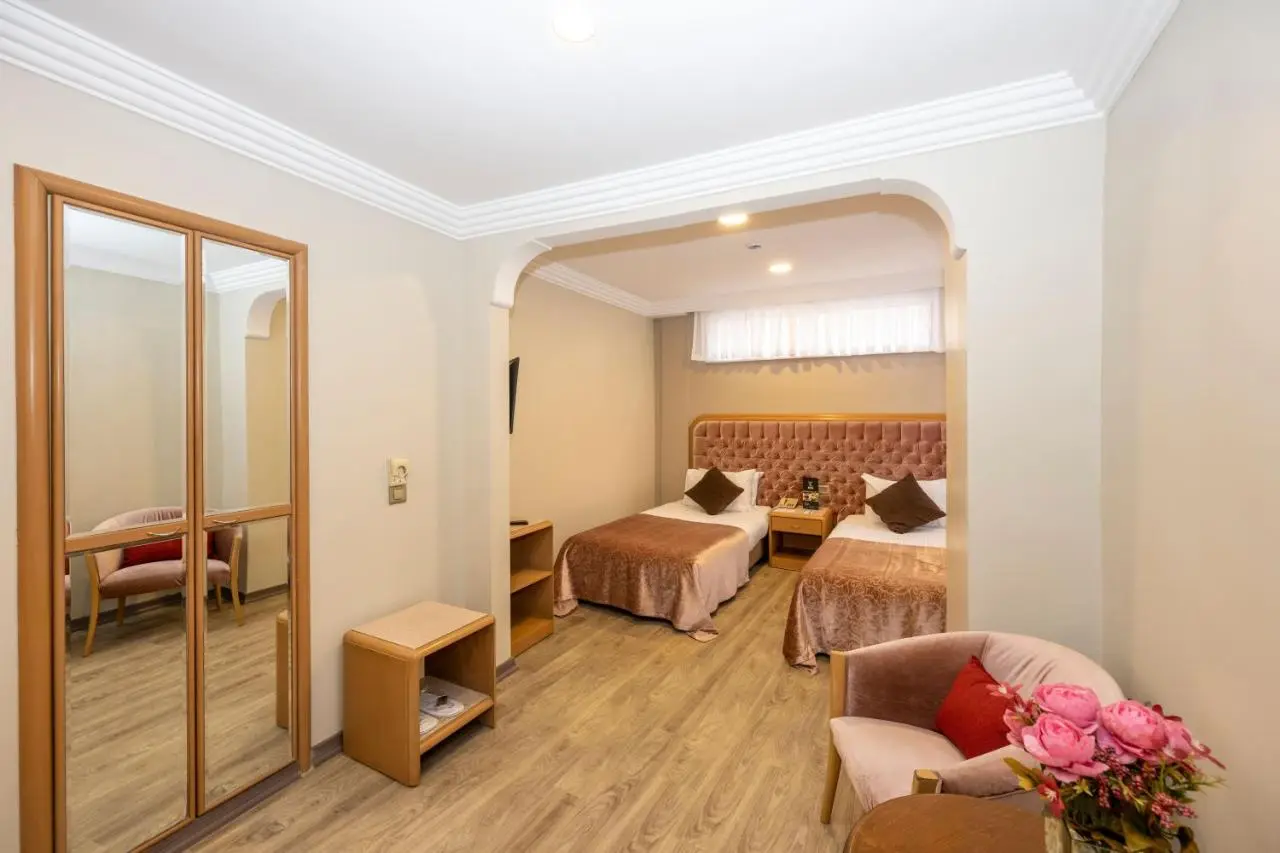 Grand Anka Hotel
