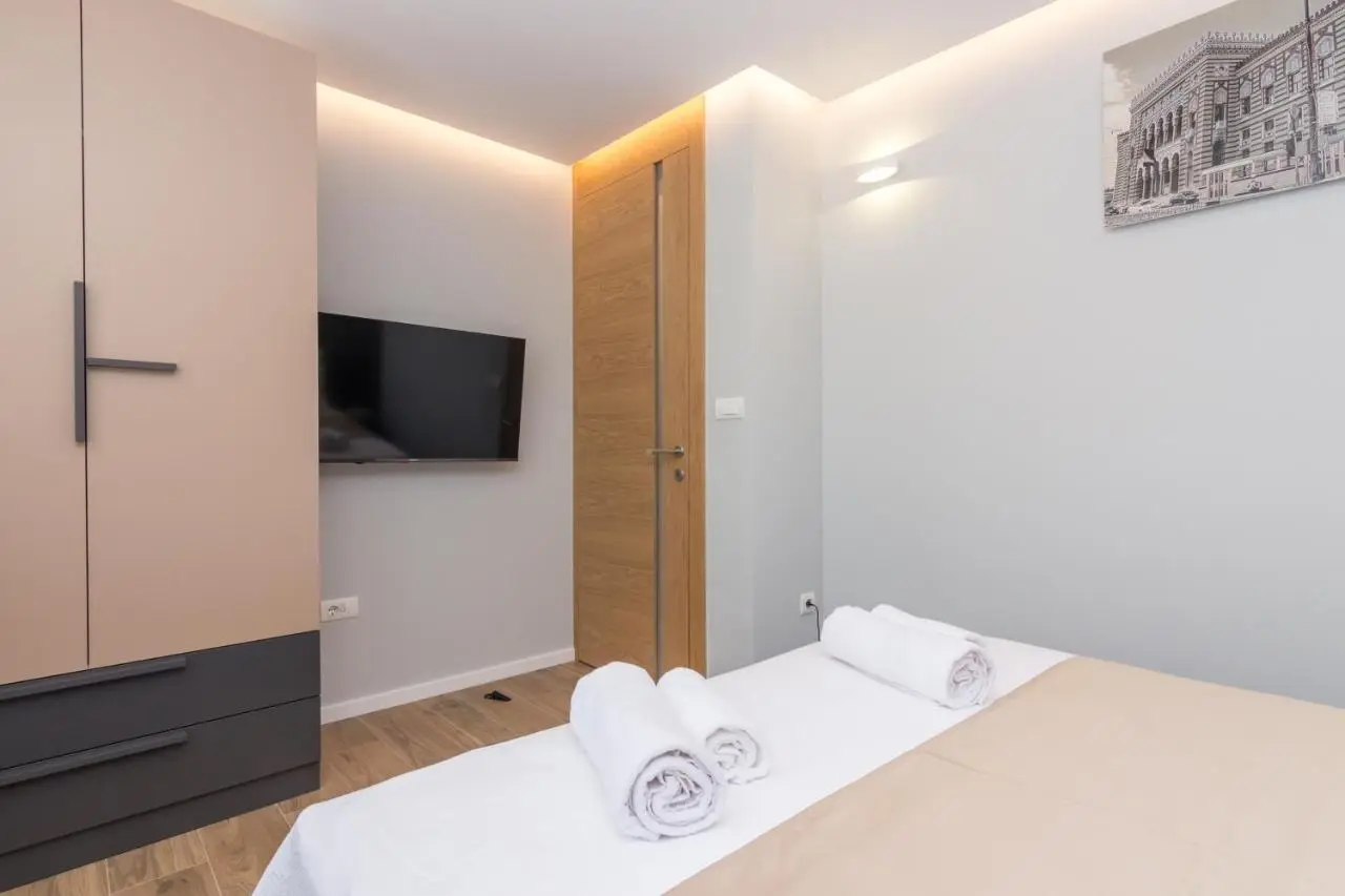 Mayisa Apartments