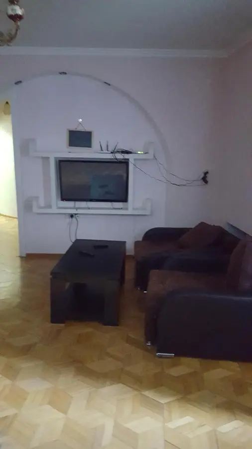 Apartment on Botanikuri