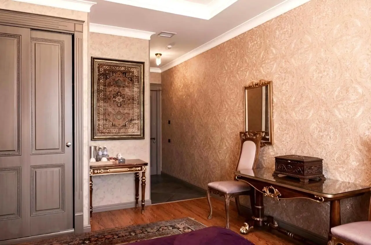 West inn Luxury Baku