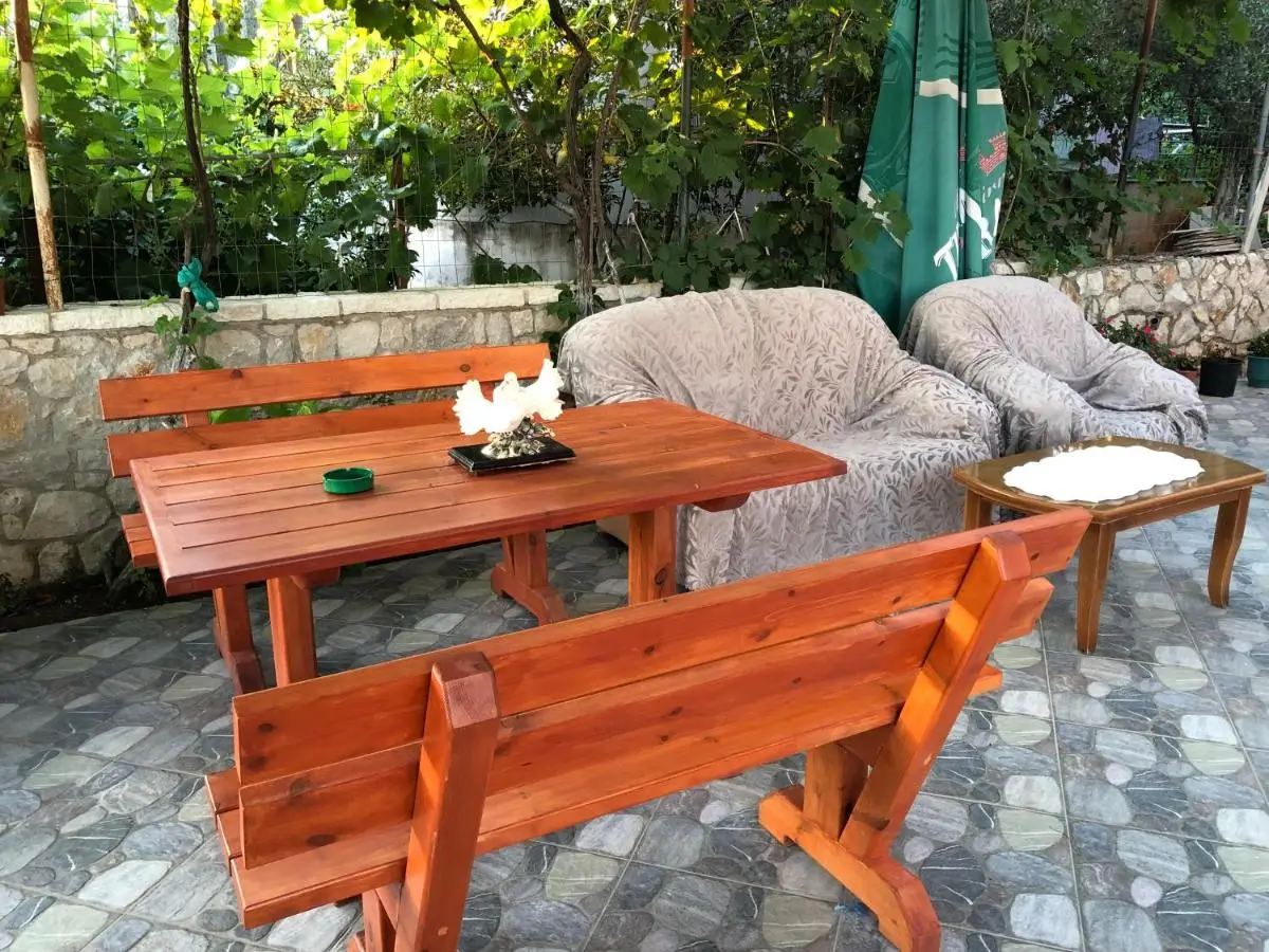 Green Garden Villa