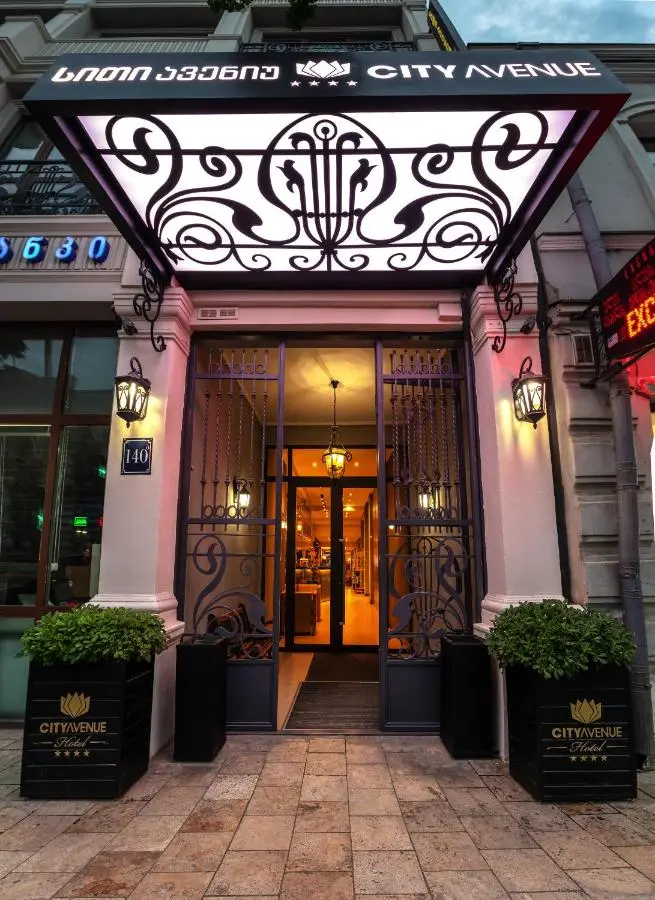 City Avenue Hotel