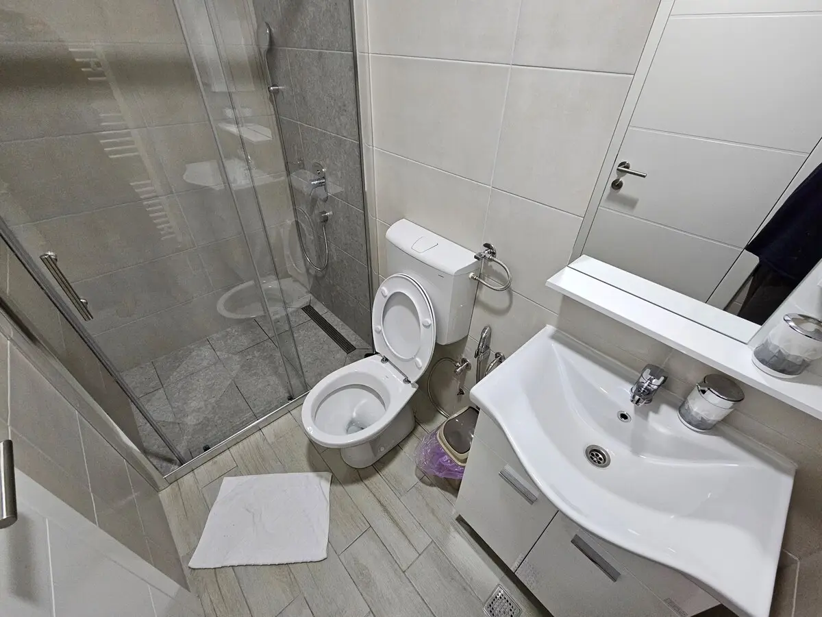 1BDR apartment, shared pool, kitchen, balcony, C23