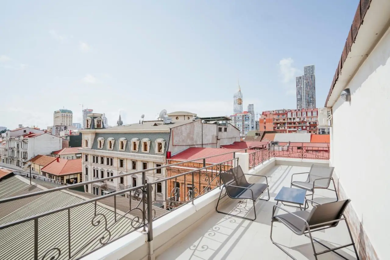 West Apart Hotel