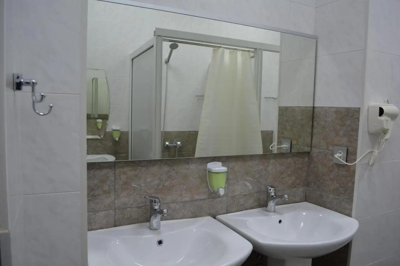 Travel Inn Hostel