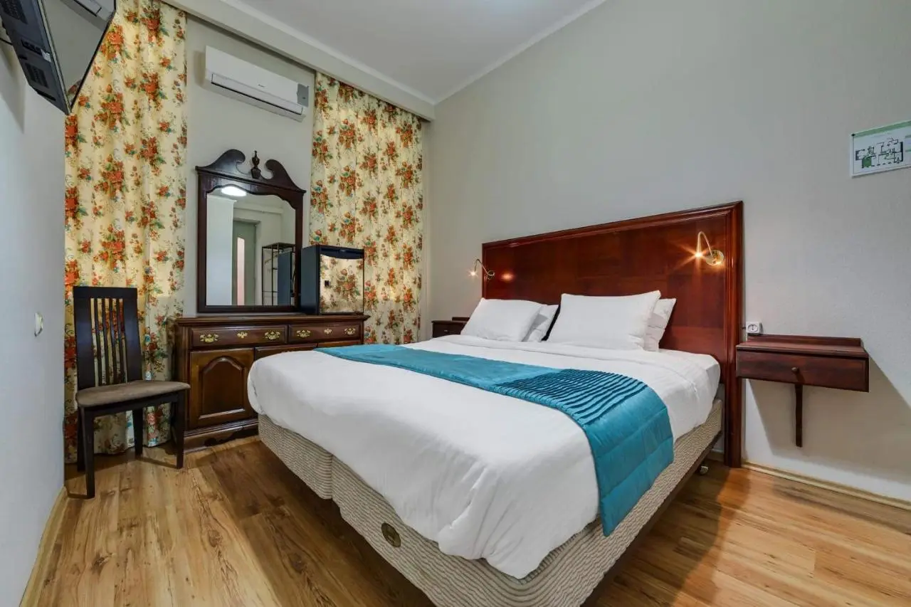 House 52 Boutique Hotel