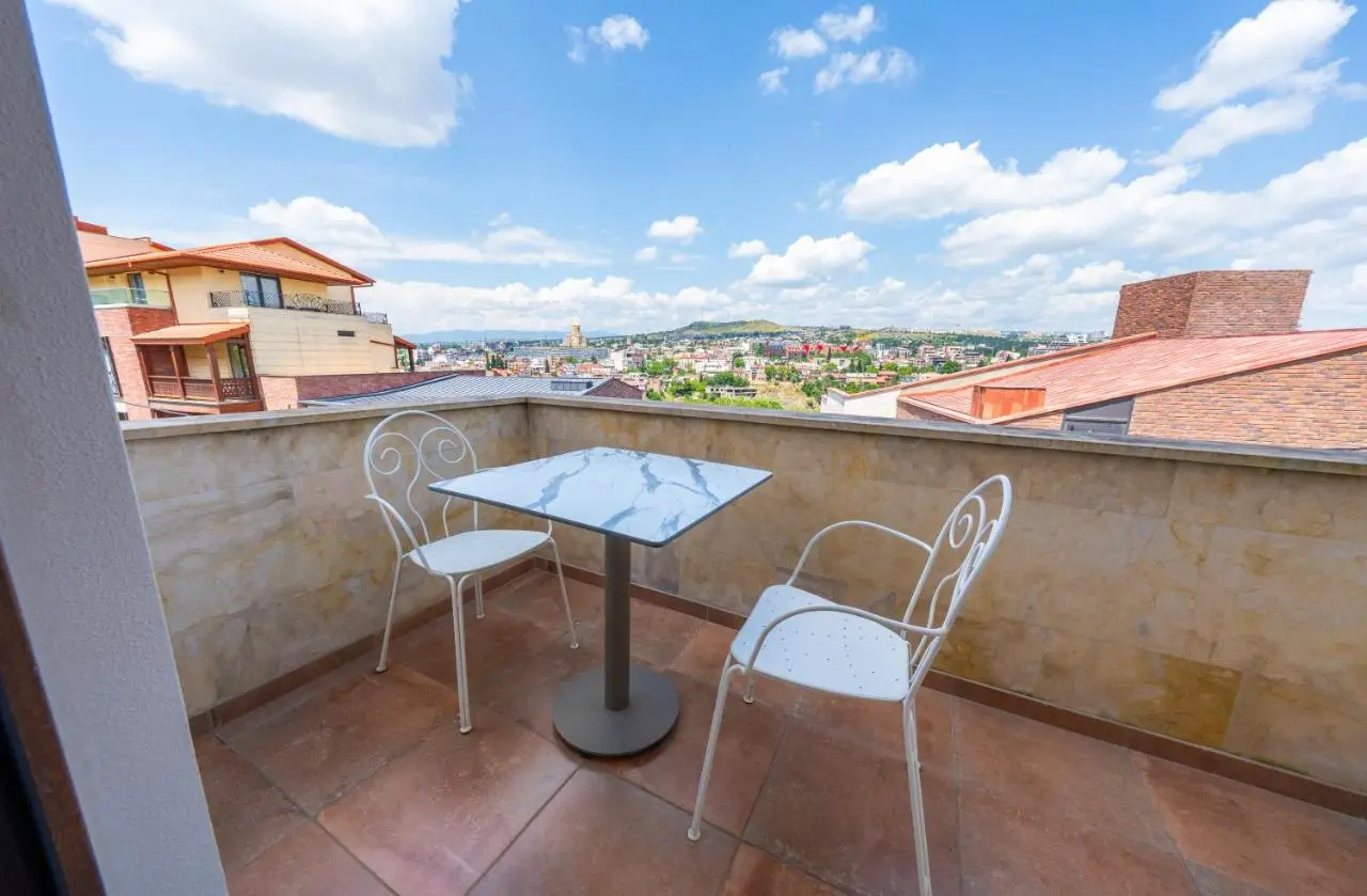 King Tamar Hotel By Luxuria Hotels