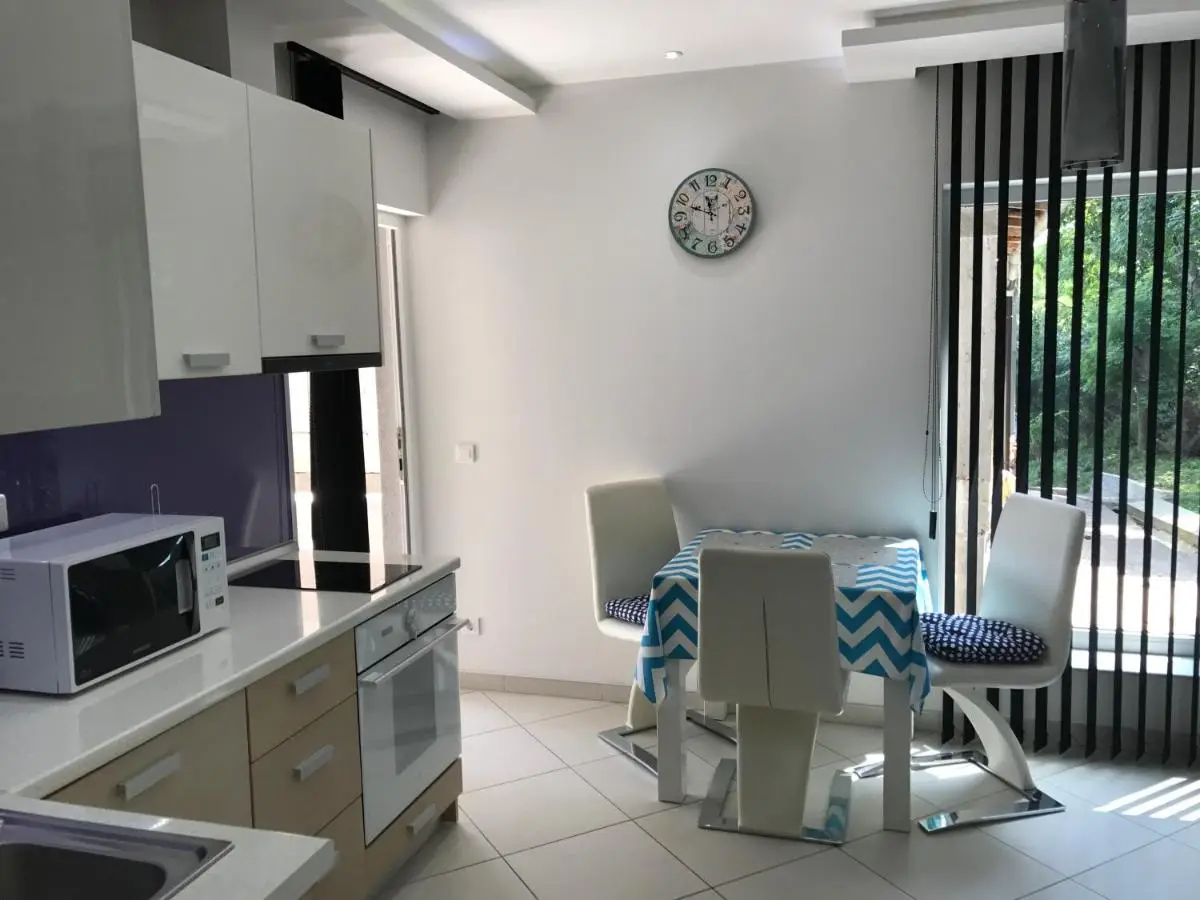 Apartment Ajla