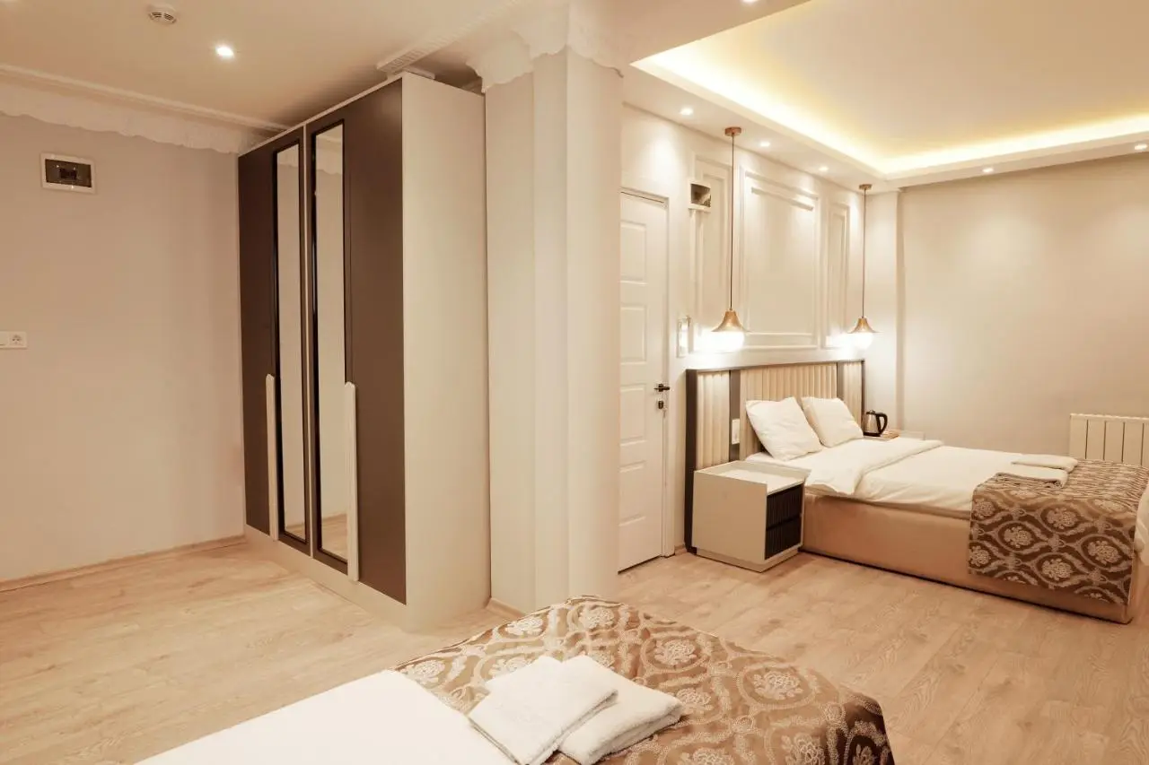 Ararat Hotel