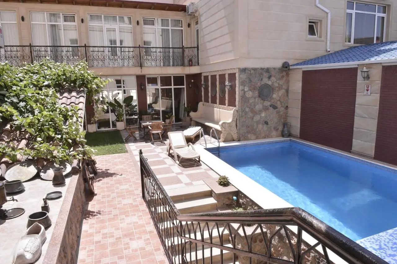 East Legend Hotel