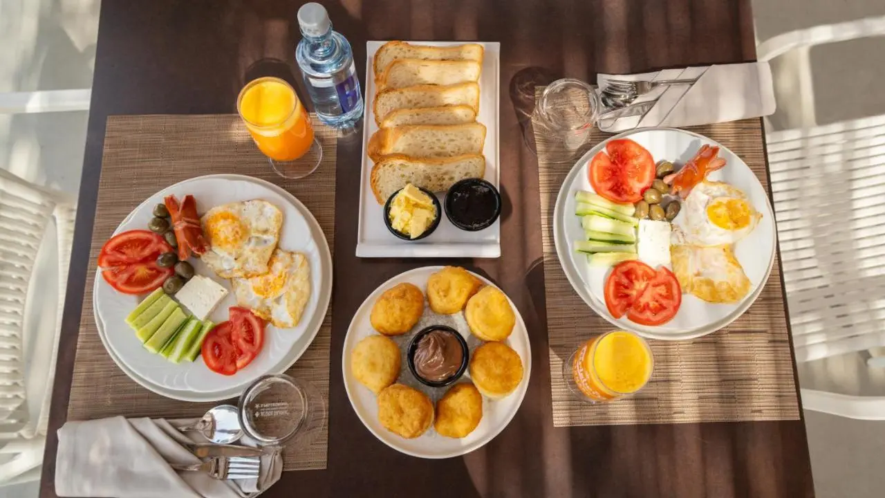 Hotel Saly