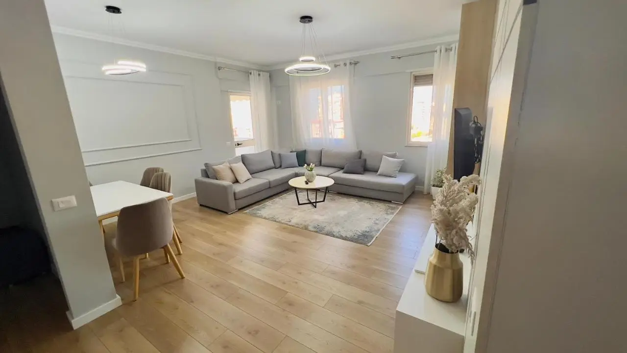 Zeus Tirana Suite