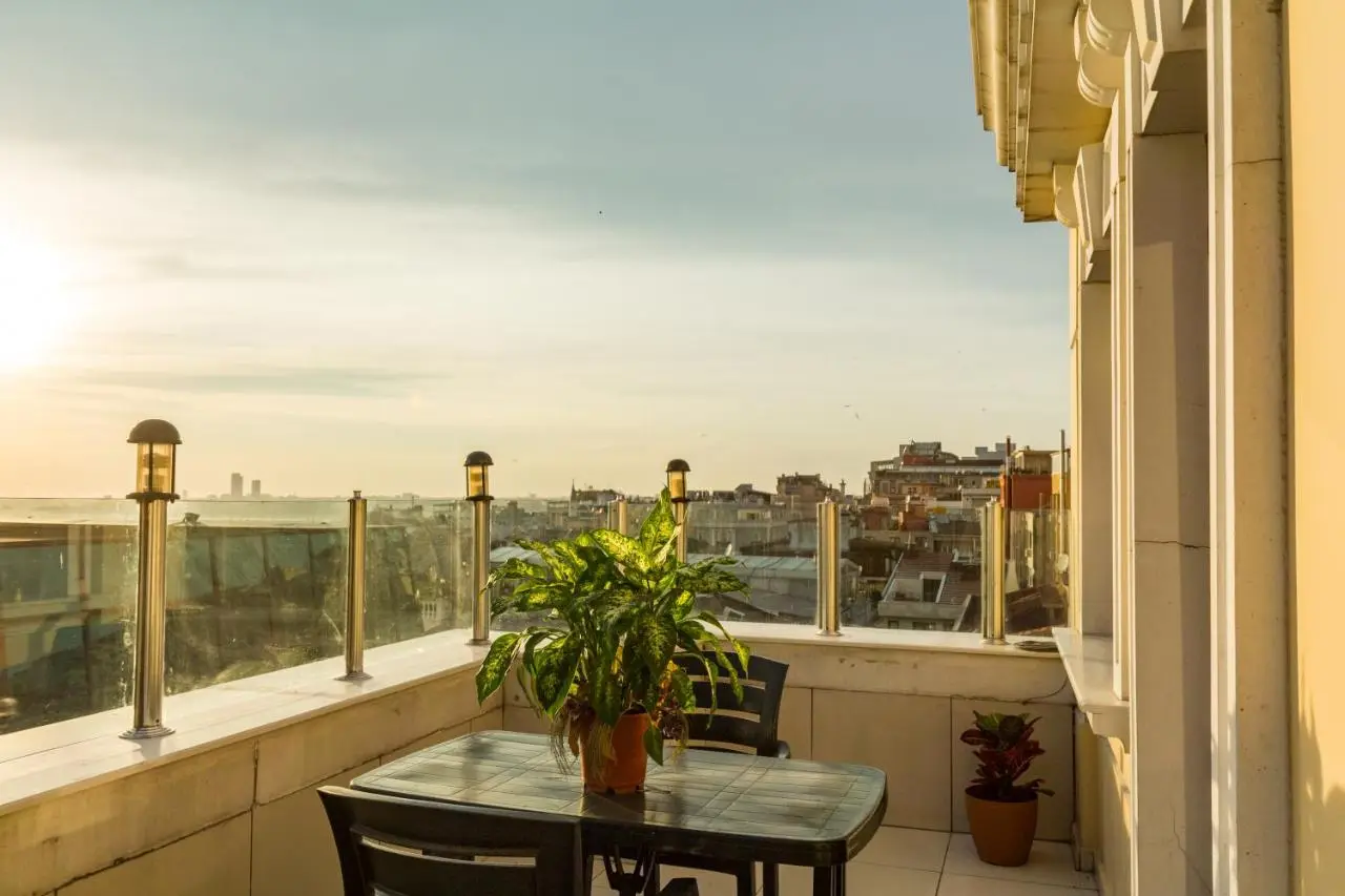 Grand Rosa Hotel