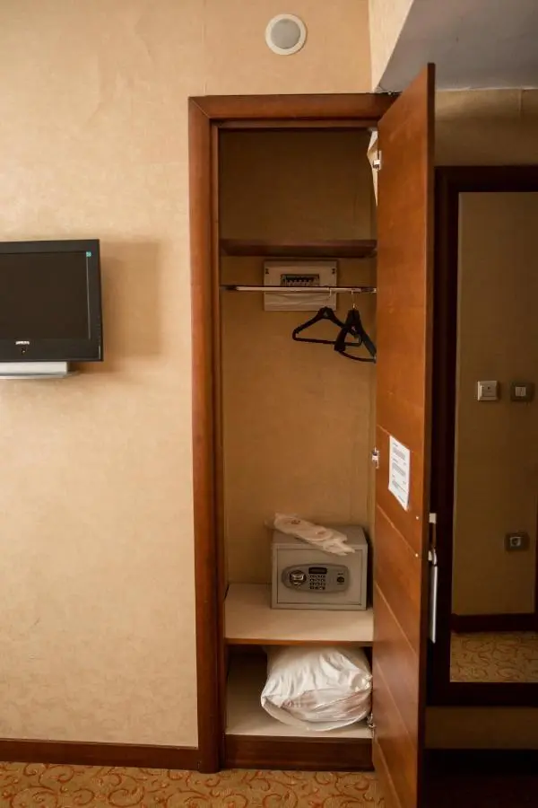 Yuksel Hotel