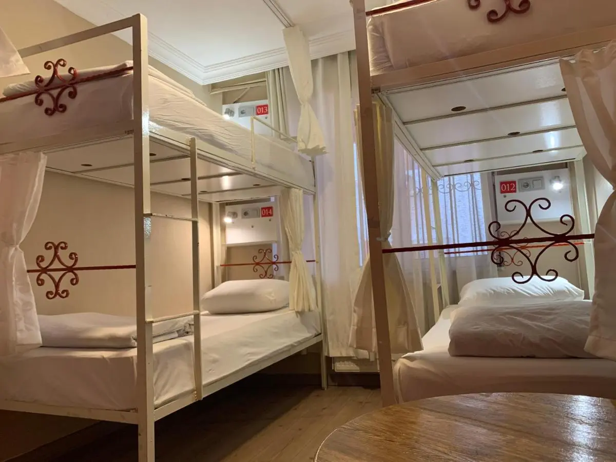 Antique Hostel
