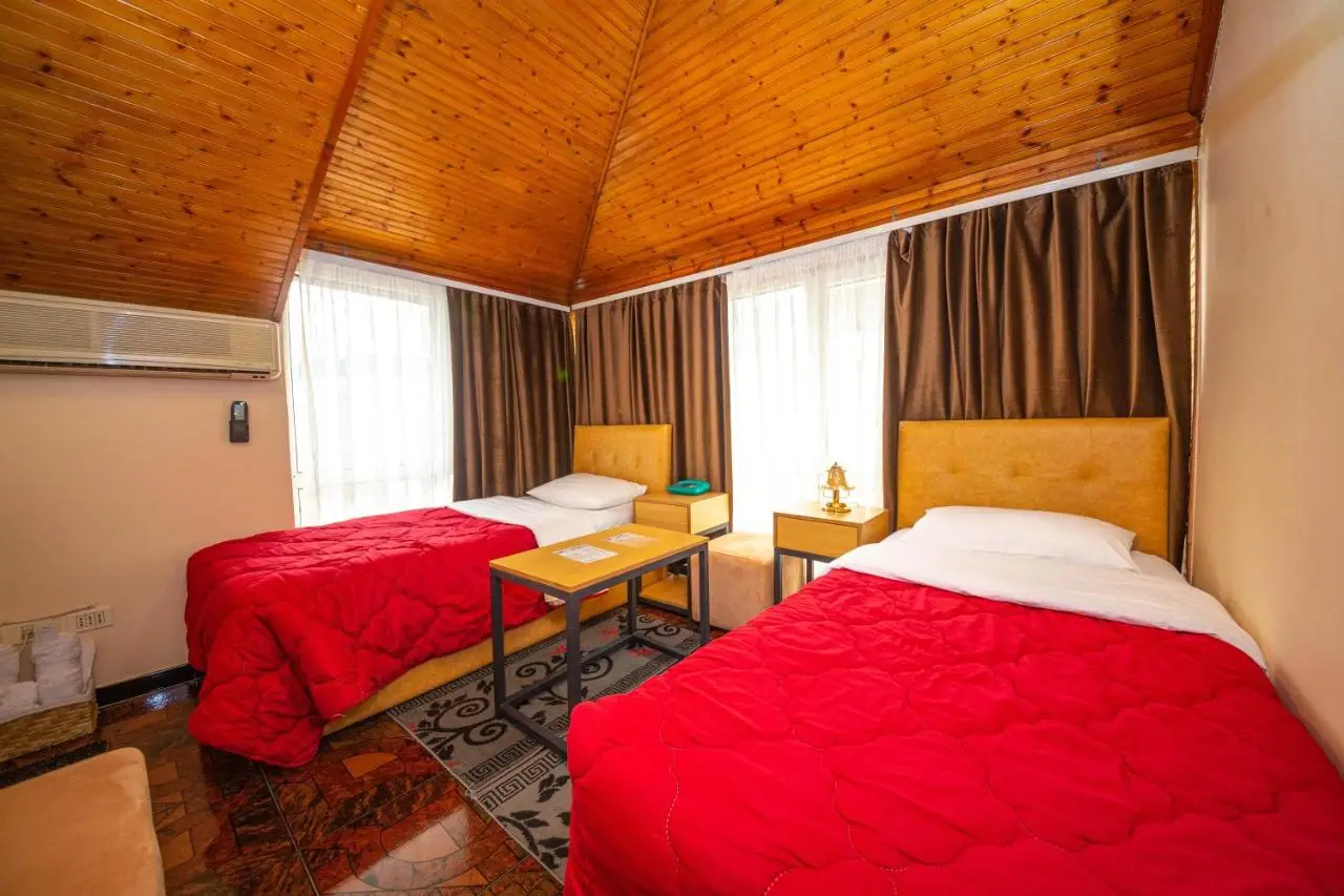 Hotel Pik Loti