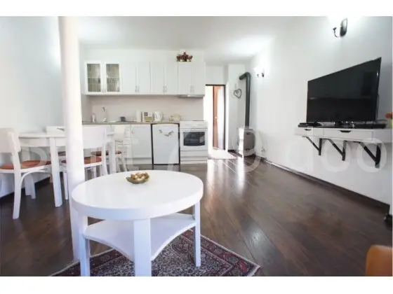 Retreat@Peaceful Flat- FREE PARKING ON PREMISES!
