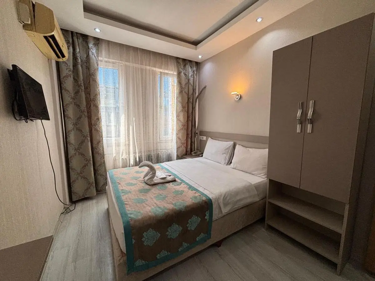 Fly Hotel