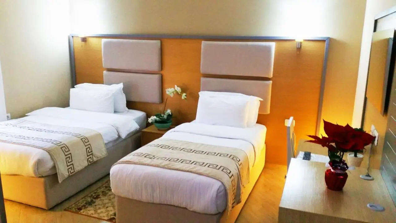 Capital Tirana Hotel Bruçi