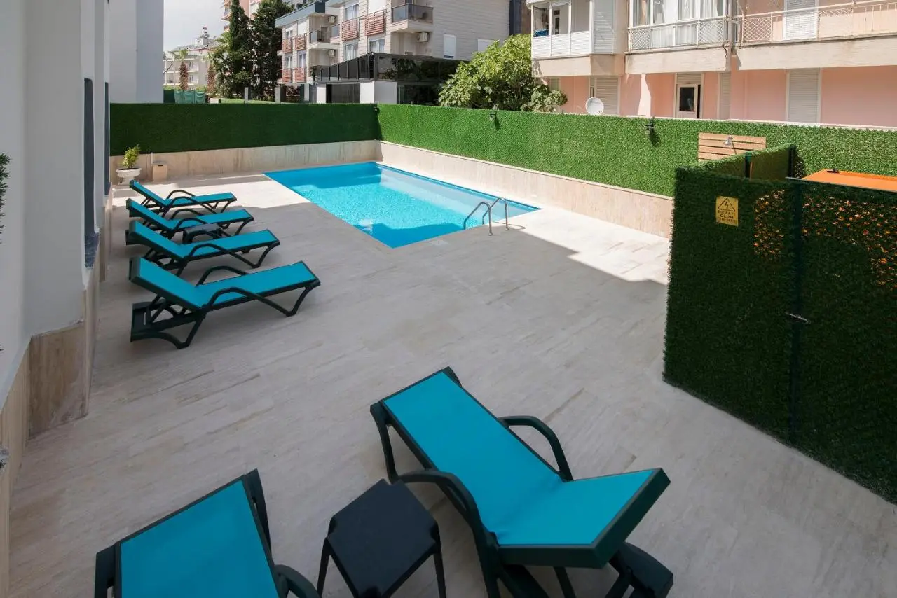 Pure Blanche Hotel