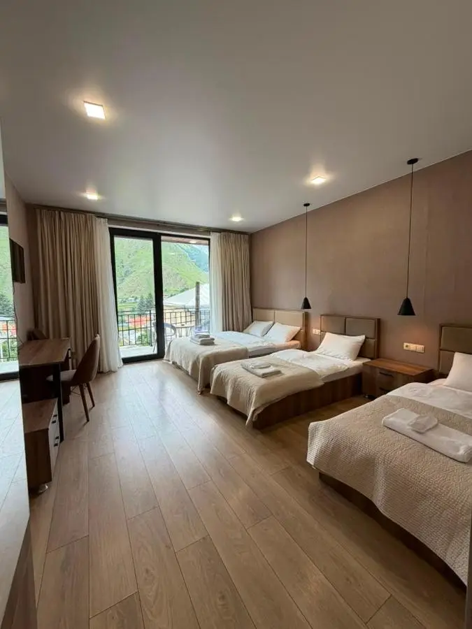 Hotel Sweet Night