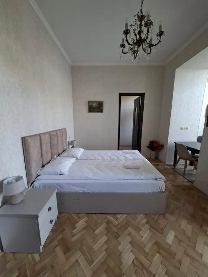 Apart-Hotel Shell