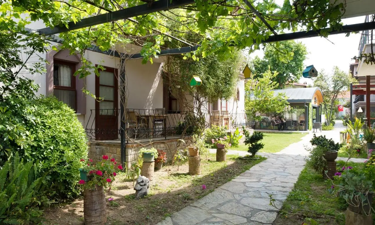 Vira Suites Hotel
