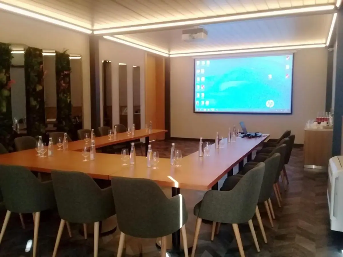 Fer Hotel
