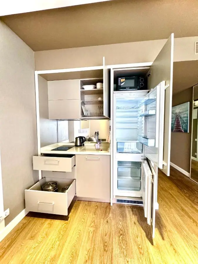 Sunshine Signature Apartments in Alliance Palace