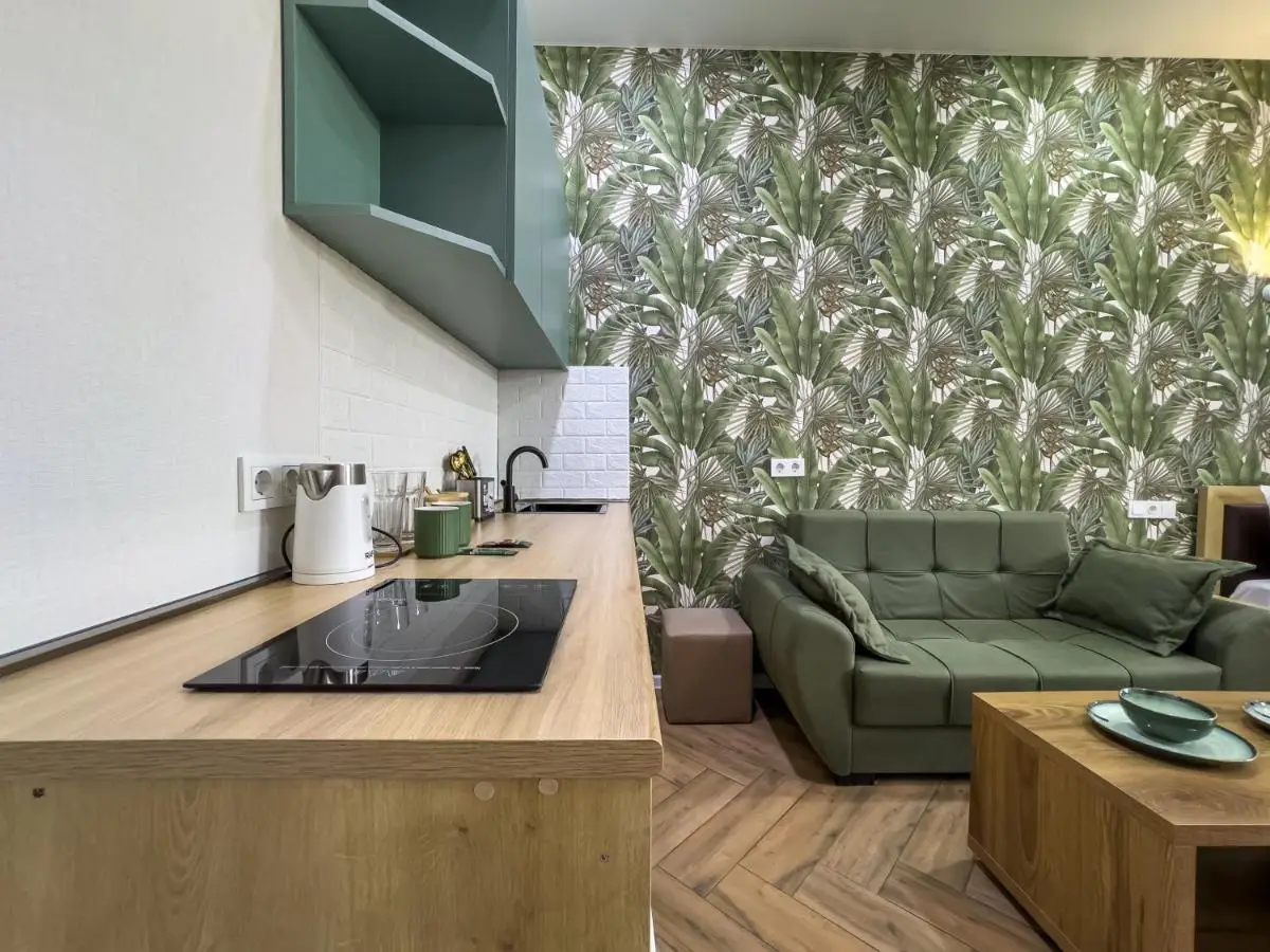 Shirin And Cozy Apartment With Jacuzzi Balcony