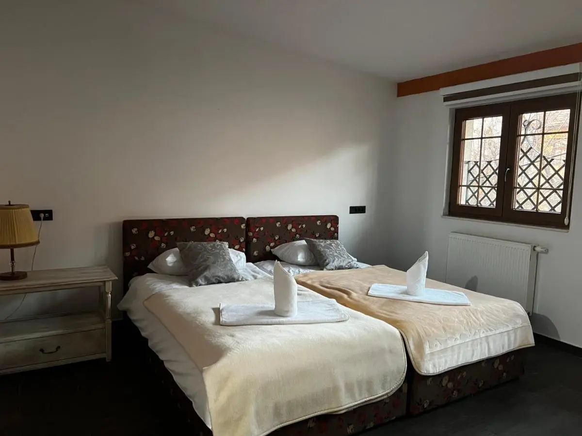 MICHELE Hotel