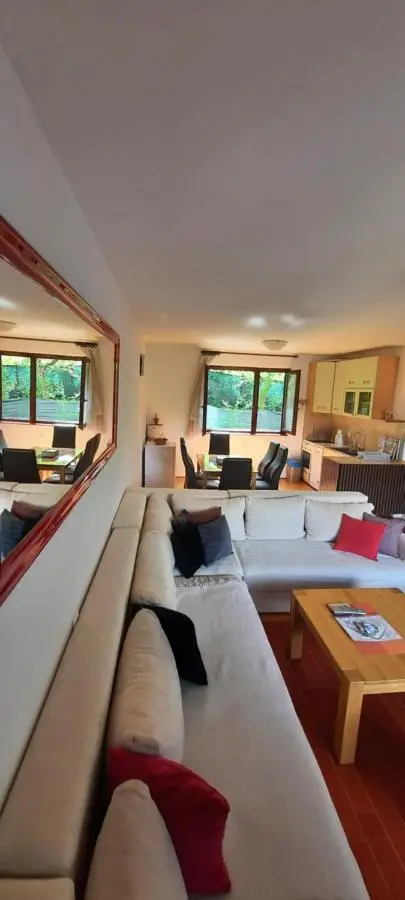 Honey Apartments