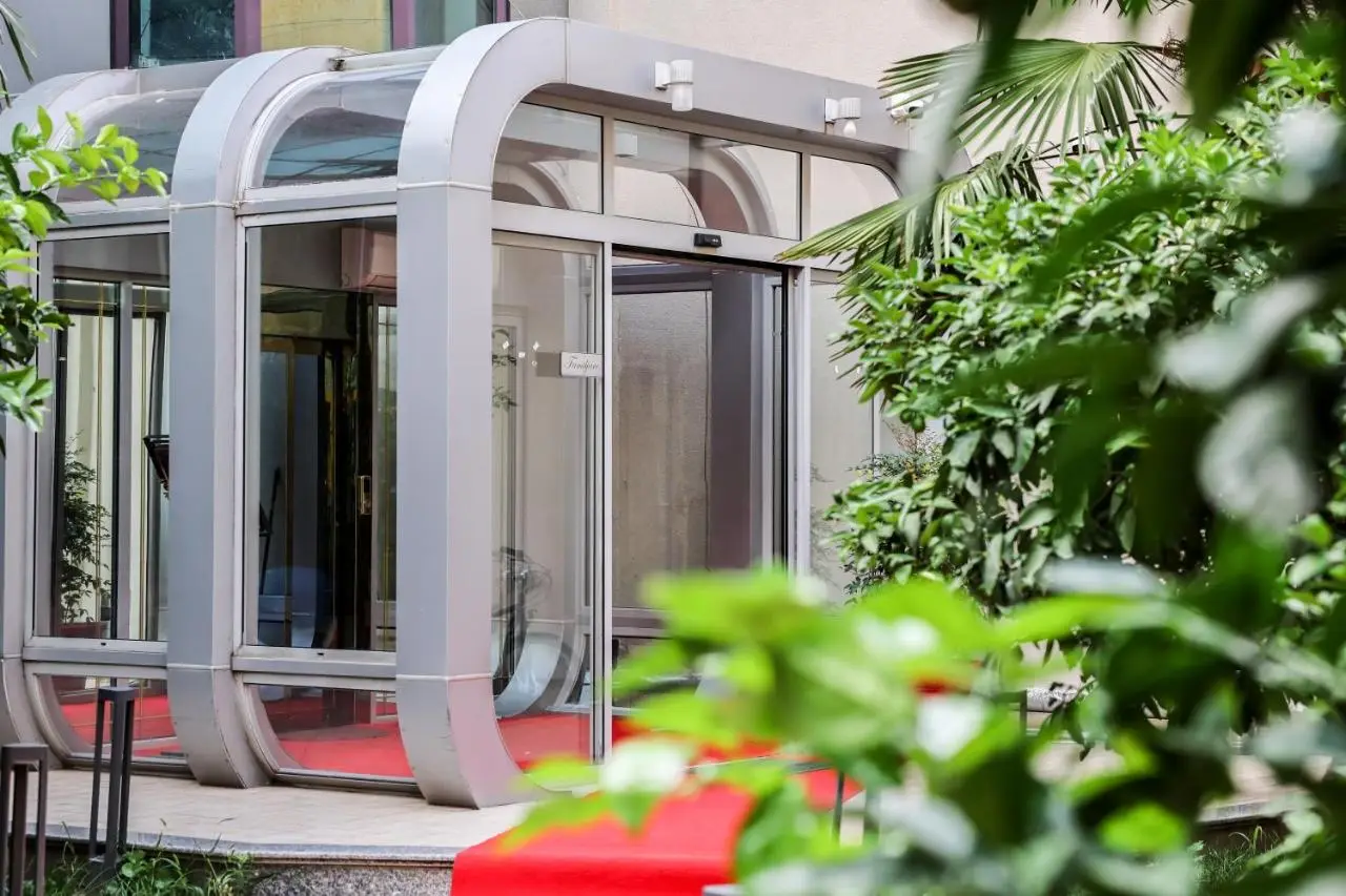 Meridian Luxury Apartments