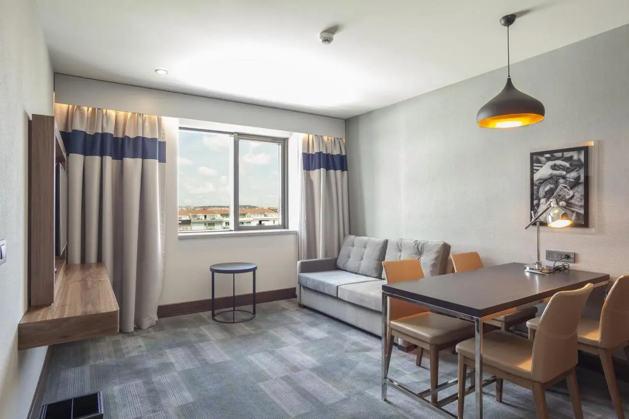 Bof Hotels Business