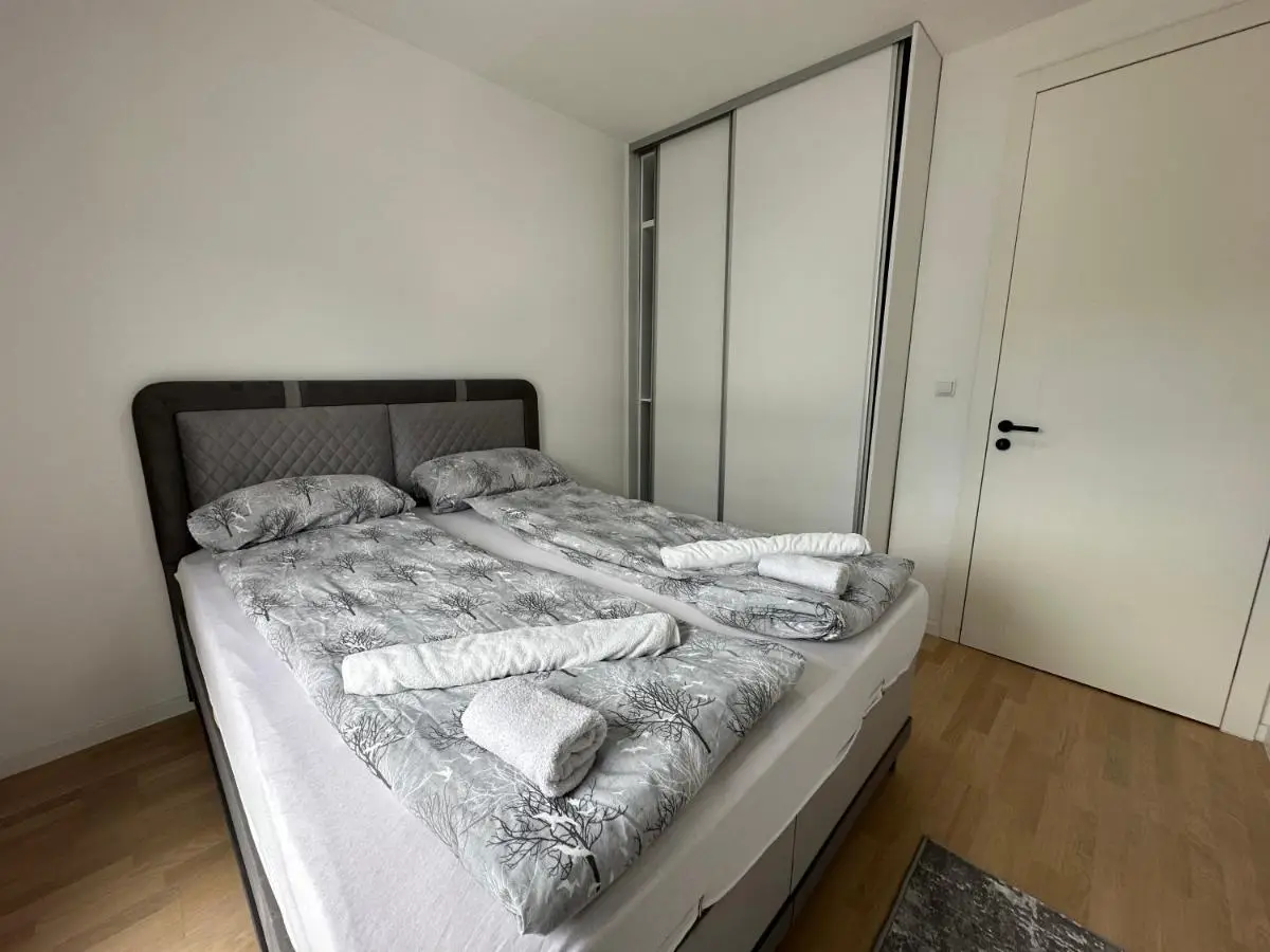 Apartment by expert Ado