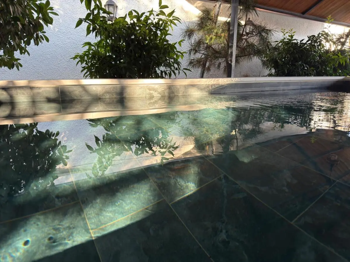 Lake Retreat Villa