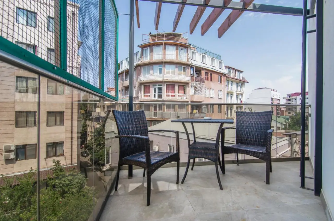 Hotel "Elesa Wera"