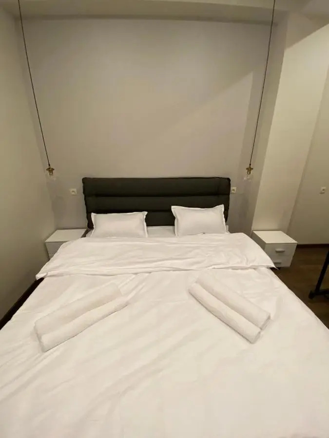 APARTMENT SIXTEEN