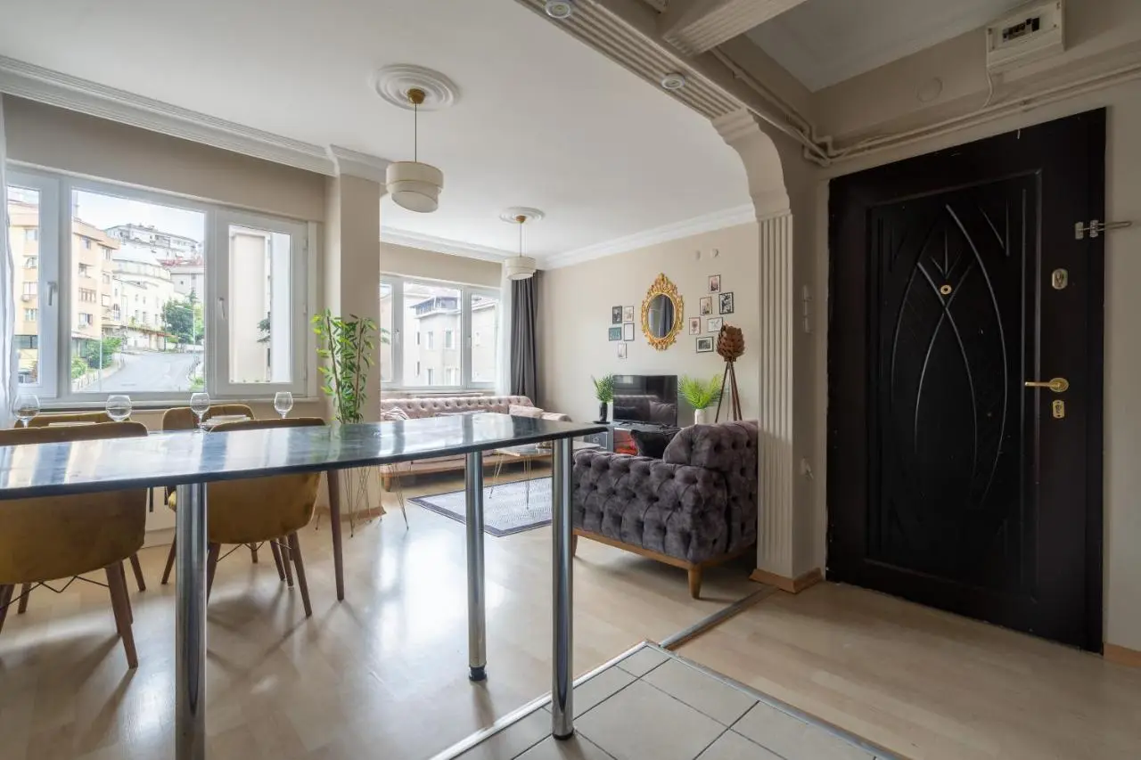 Beşiktaş And Şişli Luxury Central Flat