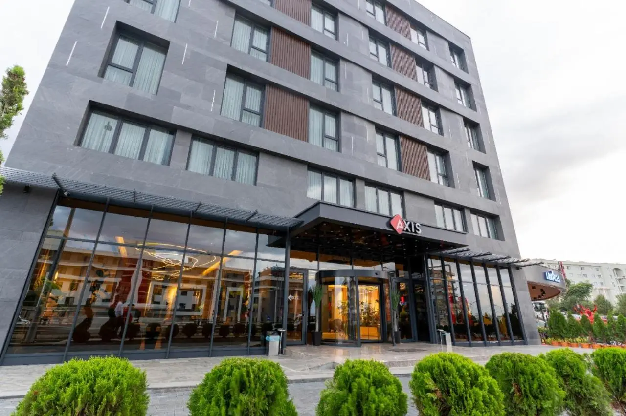 Axis Hotel