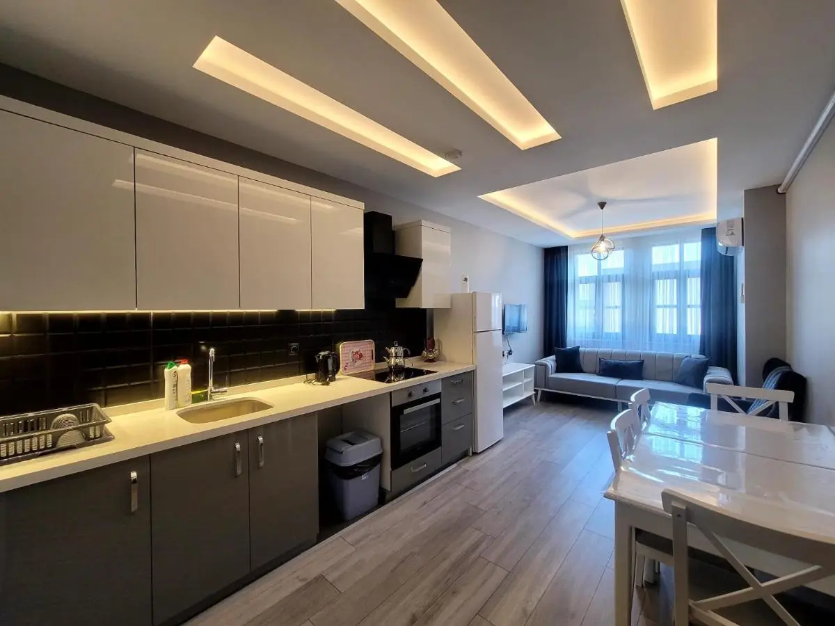 Levent Apart