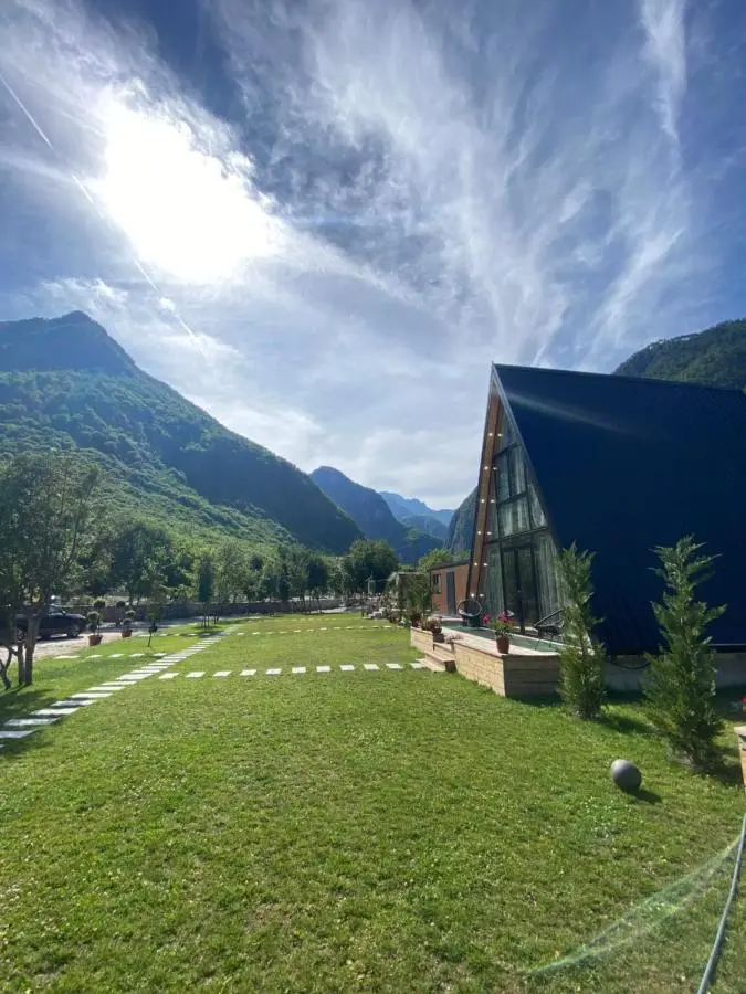 Monark Villas