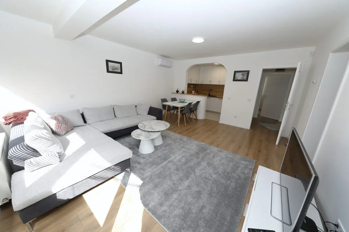 Apartments Tvrtko