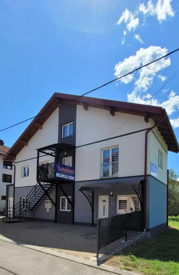 Oz Lux Apartments